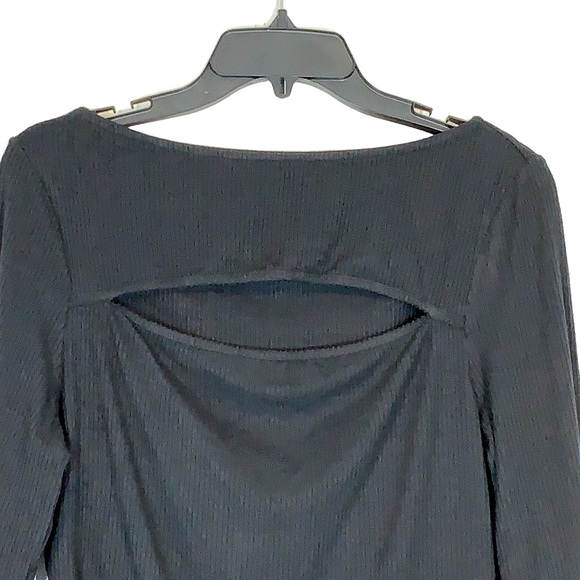 7 For All Mankind Front Cut Out Long Sleeve Blouse - Picture 2 of 10